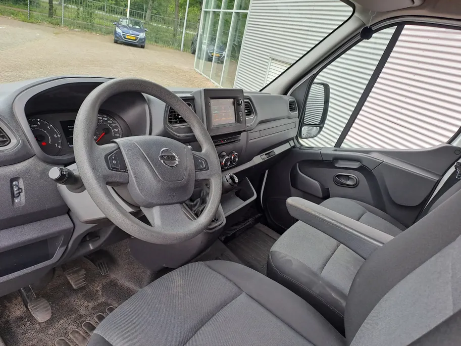 Nissan Interstar 2.3 dCi L2H2 N-Connecta | Dubbele Cabine | Camera | Airco | Trekhaak | Navigatie | Apple Carplay/Android Auto | Cruise Control