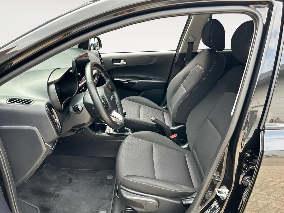 Kia Picanto 1.0 DPi DynamicPlusLine | Apple Carplay / Android Auto | Navigatiesysteem | Lichtsensor | Parkeersensoren + Camera Achter | Cruise Control | Climate Control | 15' Lichtmetalen Velgen