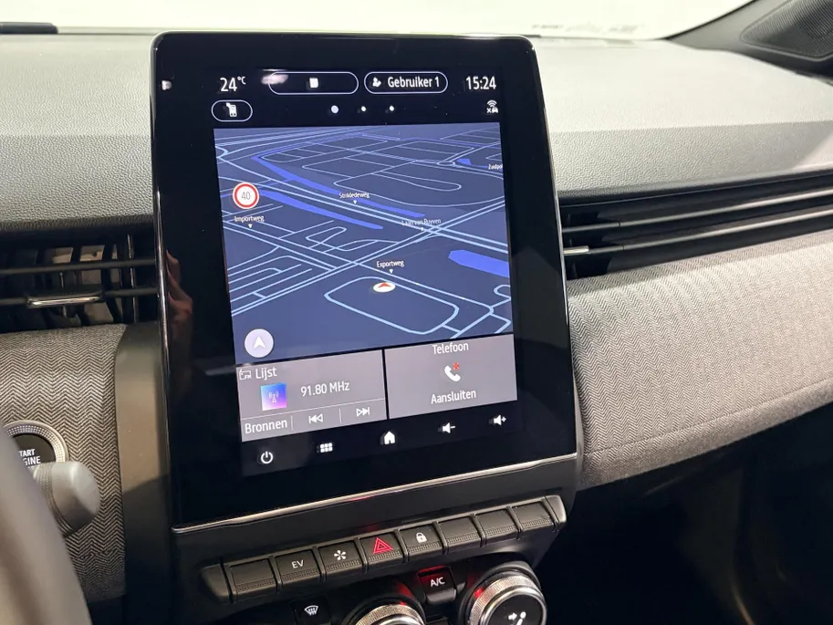 Renault Clio 145PK E-Tech Full Hybrid Techno Automaat | 9,3' Navi | Apple CarPlay/Android Auto | Climate Control | Cruise Control | Full LED | Camera | Parkeersensoren | Digital Cockpit | Licht & Regen Sensor |