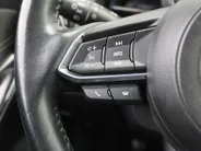 Mazda 2 1.5 Skyactiv-G GT-M | Trekhaak | Camera | Stoelverwarming | 16' LM | Navi | Cruise | Clima | Dodehoek detectie | LED | HUD |