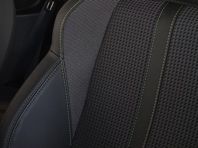Peugeot e-208 EV GT 50 kWh