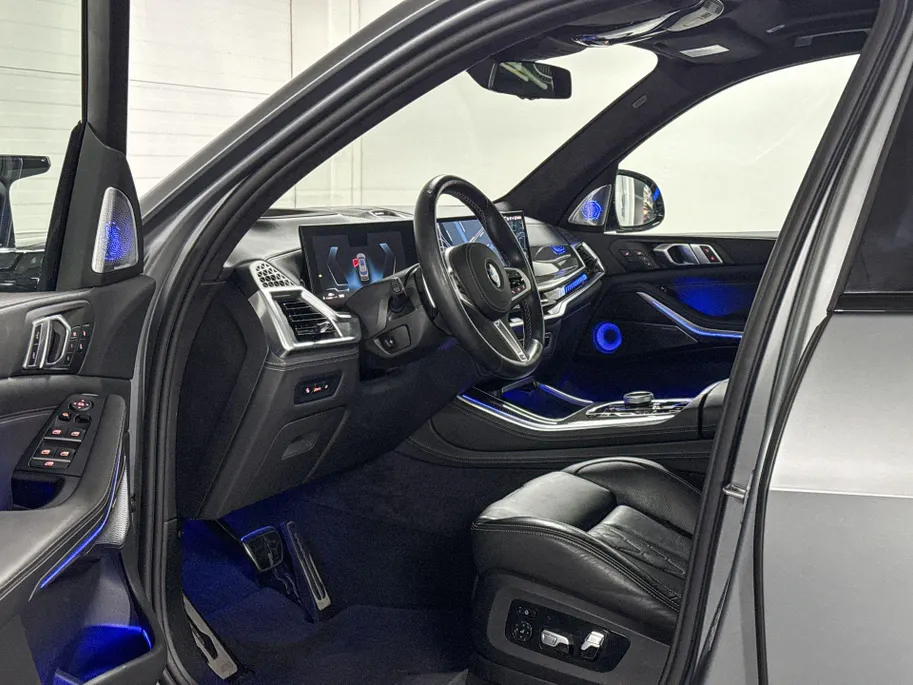 BMW X5 M60i xDrive