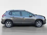 Peugeot 2008 1.2 PureTech Active | Achteruitrijcamera | Apple Carplay & Android Auto | LMV | Airco | Parkeersensoren |