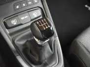 Kia Stonic 1.0 T-GDi MHEV 115pk DynamicLine