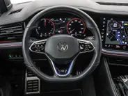 Volkswagen Touareg 3.0 TSi 462pk DSG eHybrid 4MOTION R · SOH 96.9% · Panoramadak · 360 Camera · Luchtvering · Wegklapbare Trekhaak · Stoelventilatie · Elek. Voorstoelen · 21'' Inch ·