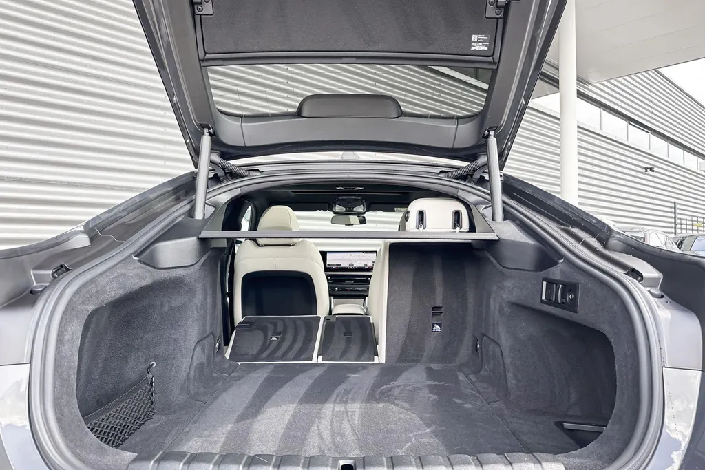BMW i4 M50 84 kWh