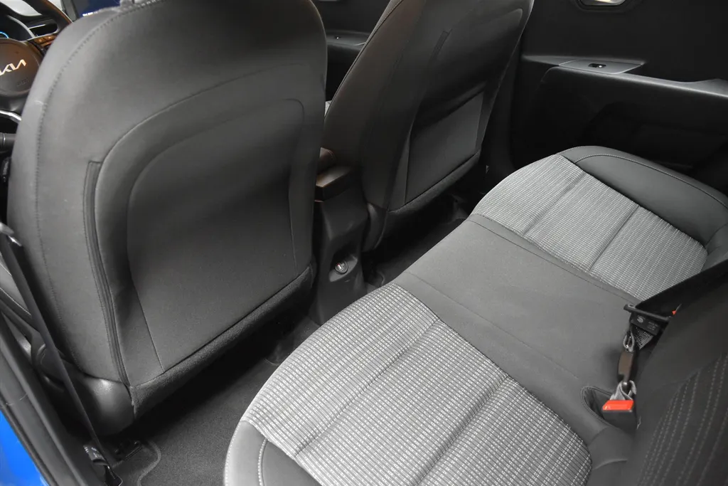 Kia Stonic 1.0 T-GDi MHEV 100pk DynamicLine Navi climate