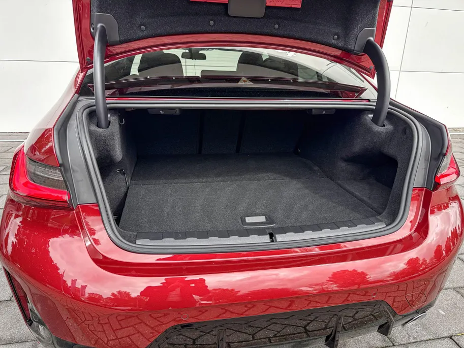 BMW 3 Serie Sedan 330e