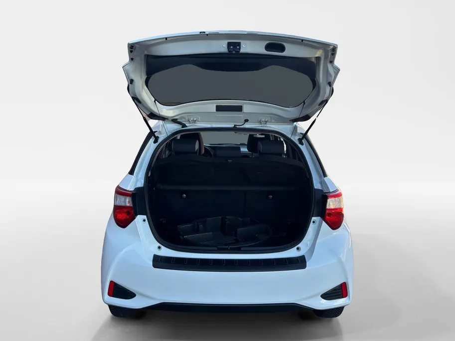 Toyota Yaris 1.5 Hybrid Dynamic Stoel verwarming | Achteruitrijcamera | 12 maanden BOVAG-garantie