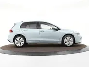 Volkswagen Golf Life Edition 1.5 eHybrid 204 PK 6 versn. DSG · Achteruitrijcamera · Draadloze telefoonlader · Comfort pakket ·