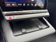 Mitsubishi Eclipse Cross Intense 87 kWh | 4000 EURO KORTING | SNEL RIJDEN | 633 WLTP | ACHTERUITRIJCAMERA |