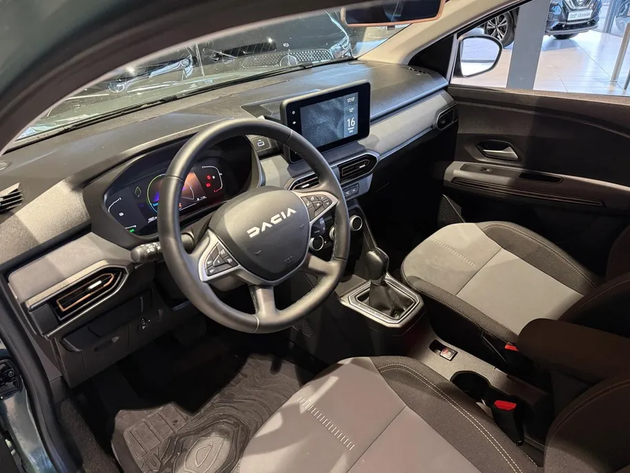 Dacia Jogger 1.6 Hybrid 140 Extreme 7p. *Aut*Navi(Carplay)+Camera*Climate*Parkeersensoren*Limited Edition!