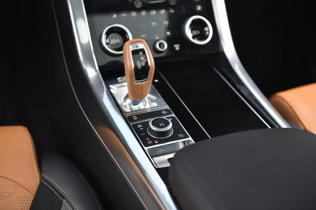 Land Rover Range Rover Sport 5.0 V8 SC SVR