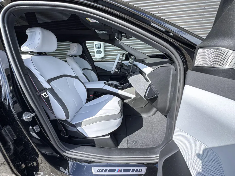 BMW iX3 40 eDrive 83 kWh