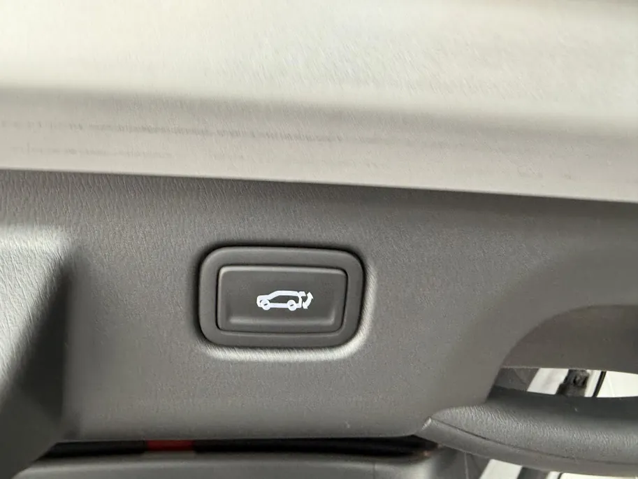 Hyundai Kona EV Fashion 64 kWh Camera