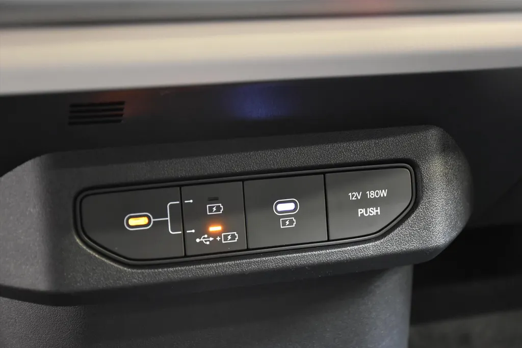 Kia EV4 81,4 kWh 204PK GT-Line Business Edition NIEUW VOORRAADACTIE DIRECT LEVERBAAR