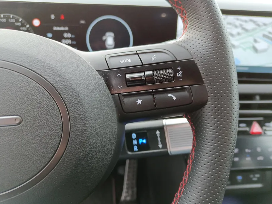 Hyundai Tucson 1.6 T-GDI PHEV N Line | All weather banden | Rondom camera | electrische stoelverstelling | |