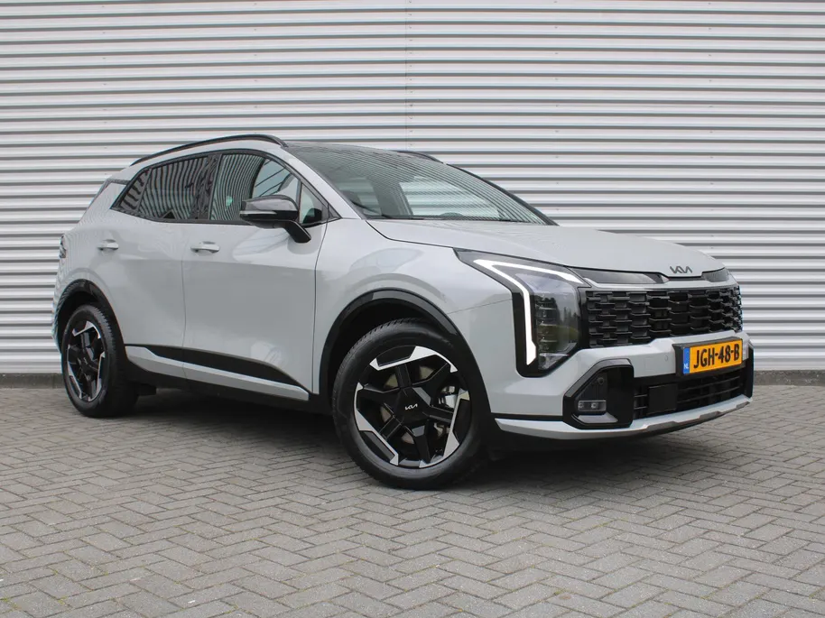 Kia Sportage 1.6 T-GDi Hybrid GT-Line | Trekhaak | Stuur-/stoelverwarming | Elek. stoelverstelling + achterklep | Schuifdak | 18" LM | Cruise adapt. | Camera |