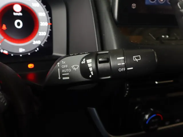 Nissan QASHQAI 1.3 MHEV N-Connecta | Trekhaak | Panoramadak