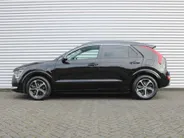 Kia Niro 1.6 GDi Hybrid DynamicPlusLine | Schuif-/kanteldak | Stuur-/stoelverwarming | Cruise adapt. | Camera | HUD | LED | Clima | 16' LM | Navi |