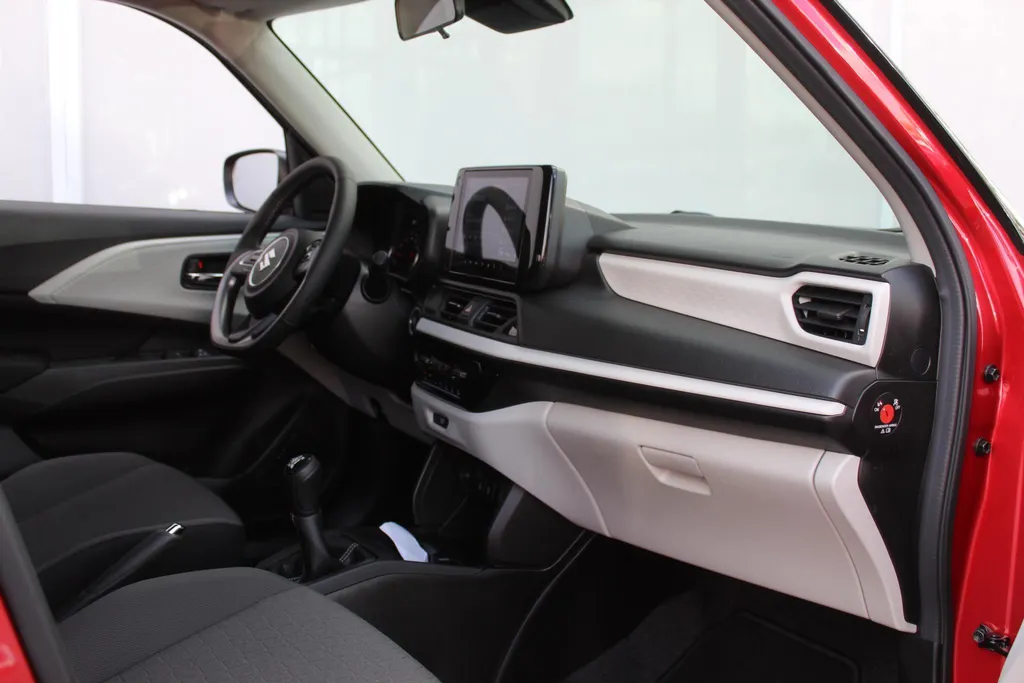 Suzuki Swift 1.2 Select Automaat | Actiekorting €2200,- | Private Lease Vanaf 299,- p/m | Beperkte Voorraad | Apple/Android Carplay | Lederen stuurwiel | Stoelverwarming |