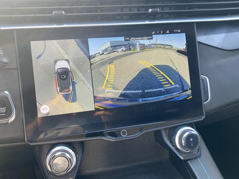 Lynk & Co 01 1.5 PHEV 260pk Tot 70km elektrisch | Panodak | CarPlay | LED | cruise | 20' lm velgen | etc.