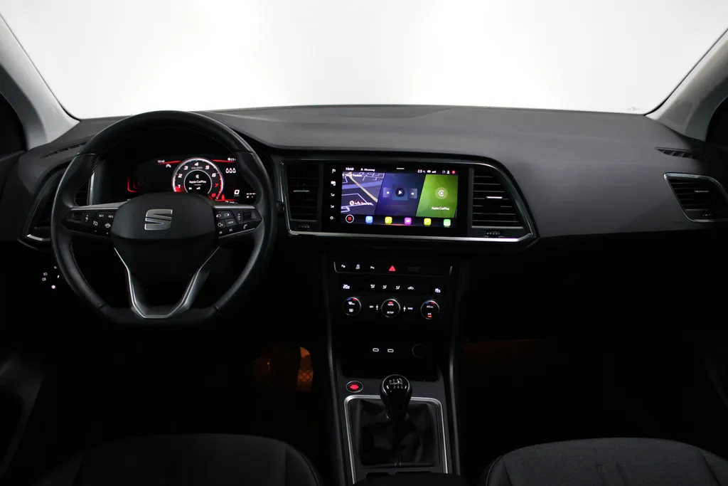 SEAT Ateca 1.0 TSI Style Business Intense / NAVIGATIE / CAMERA / APPLE CARPLAY / ANDROID AUTO / FULL LED /