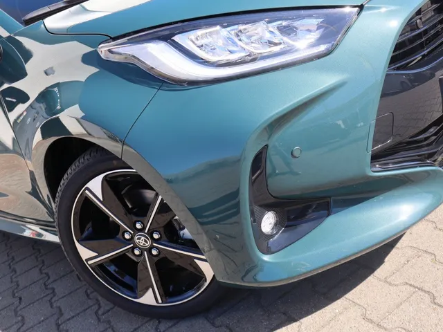 Toyota Yaris Hybrid 130 Executiv | Stoelverwarming | Modeljaarvoordeel €3.500