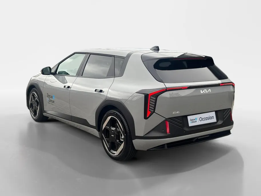 Kia EV4 Plus Advanced 58.3 kWh Demonstratie auto | Schuifkanteldak | Achteruitrijcamera | Harmon Kardon |