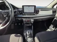 Kia Rio 1.0 T-GDi MHEV DynamicPlusLine | 1e Eigenaar | Dealer onderhouden | Achteruitrijcamera | Android Auto & Apple Carplay | Navigatie | Fabrieksgarantie t/m 6-2030 |