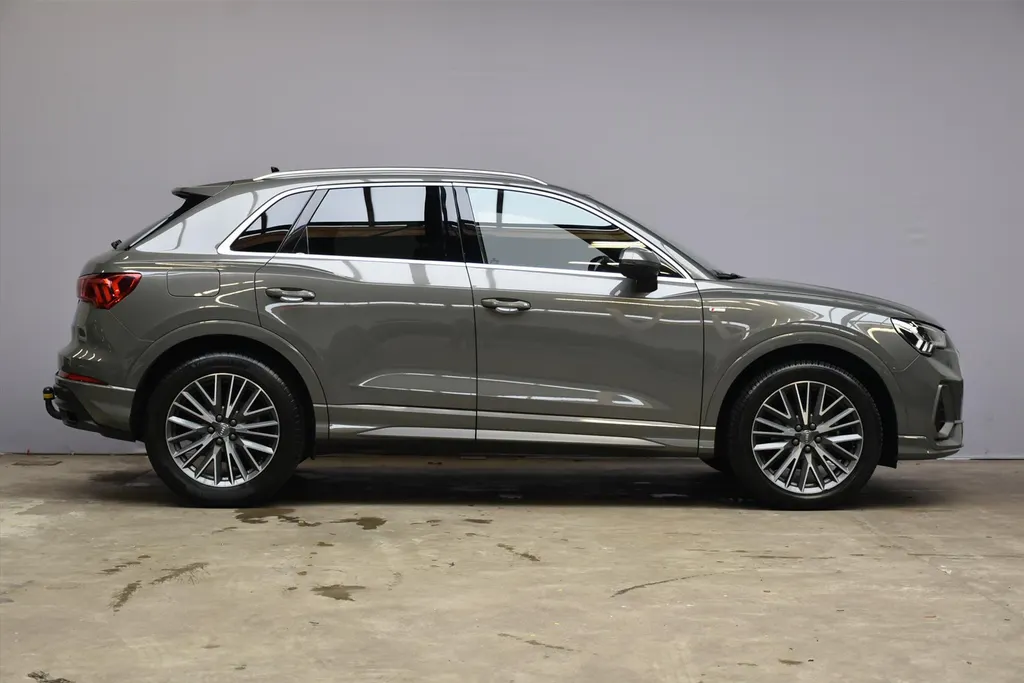 Audi Q3 35 TFSI S Edition S-Line |Virtual Cockpit |Trekhaak |50dkm