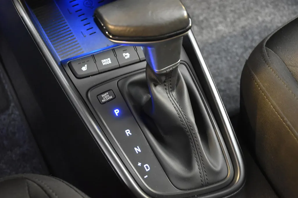 Hyundai Bayon 1.0 T-GDI 48V 100PK 7DCT Premium Automaat | Carplay/ Android Auto Navi | Camera |Clima | Cruise | Trekhaak