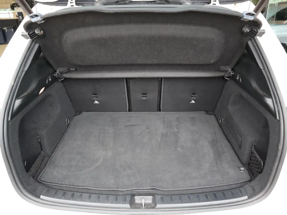 Mercedes-Benz EQA 250 Business Solution Luxury 67 kWh l Stoelverwarming l Achteruitrij camera l Ambiente lichtpakket l Memory