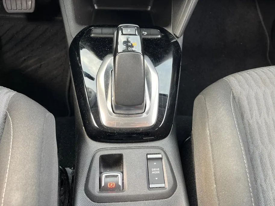 Opel Corsa-e Edition 50 kWh NL Auto | Stoel-/stuurverwarming | Automaat | Cruise control | CarPlay | Etc.