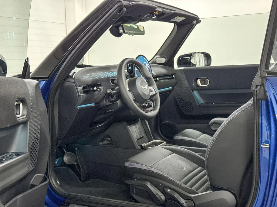 MINI Cooper Cabrio Cooper C Favoured