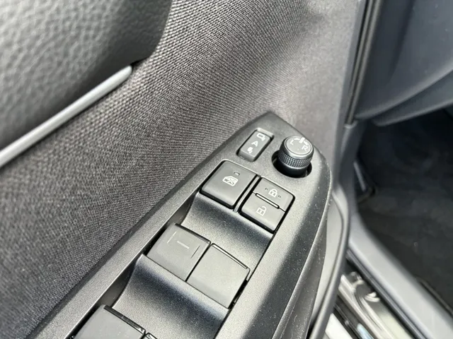 Toyota Yaris 1.5 Hybrid 115 Comfort | incl. 3500 euro demo korting
