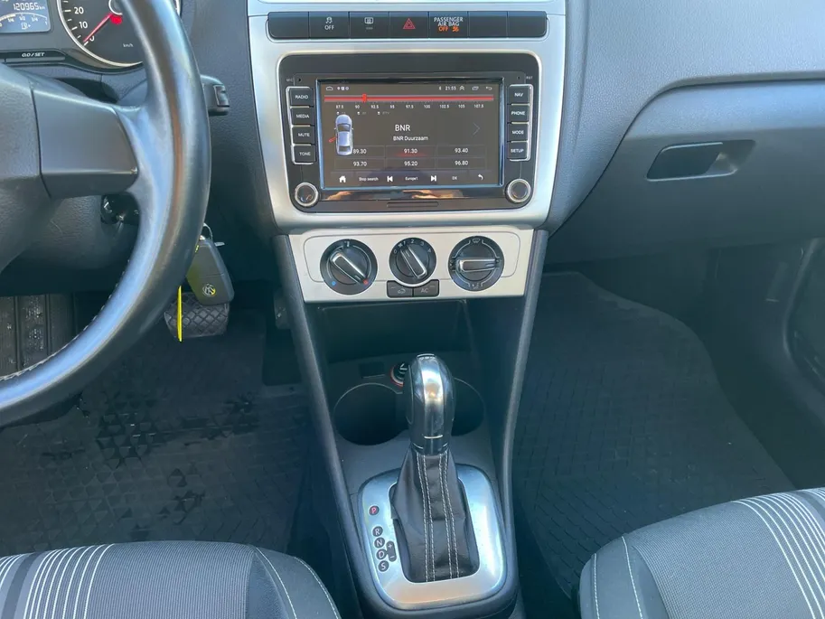Volkswagen Polo 1.2 TSI Comfortline | AUTOMAAT | CAMERA | CRUISE | LICHTMETALEN VELGEN | AIRCO |