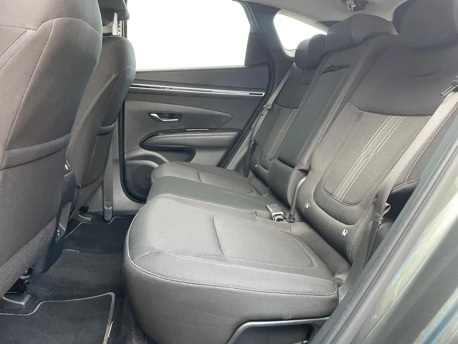 Hyundai Tucson 1.6 T-GDI PHEV Comfort Smart 4WD |Navigatie| Achteruitrijcamera| Parkeersensoren v+a| Stoel/Stuurverwarming| Elektrische achterklep| Trekhaak|