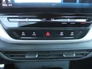 Volkswagen ID.4 Pure 52 kWh | Stuur- / Stoel- / Voorruit Verwarming | Clima | 19' LM | Cruise adapt. | PDC | Navi |