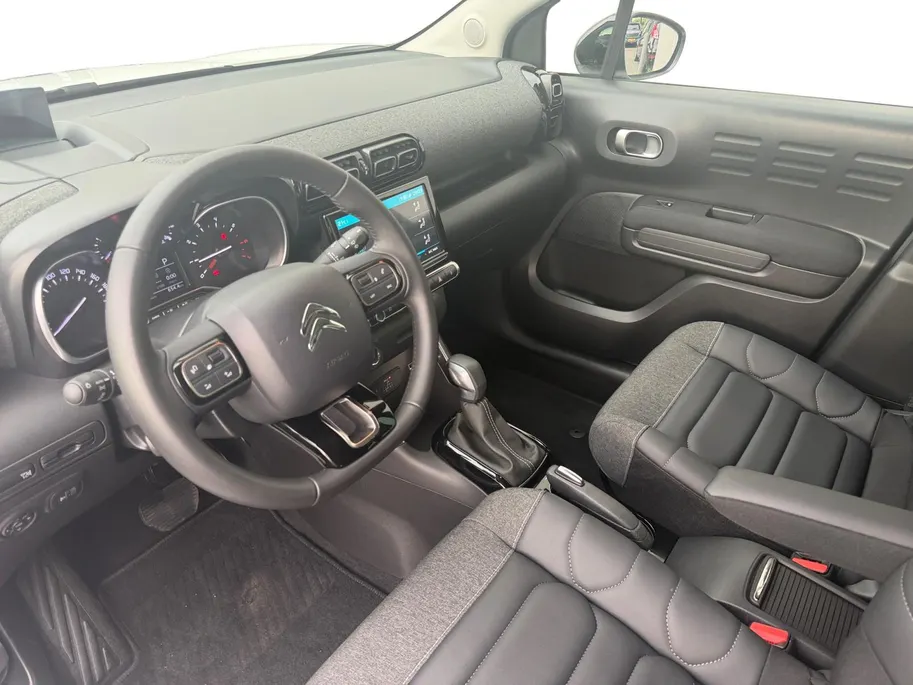 Citroën C3 Aircross 1.2 PureTech Shine | Head up display | Stoelverwarming | Navigatie | Camera |
