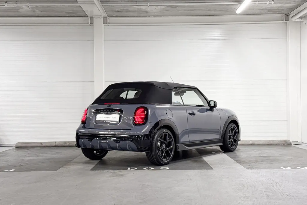 MINI Cooper Cabrio S John Cooper Works
