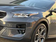 Kia XCeed 1.0 T-GDi DynamicLine | Trekhaak | Achteruitrijcamera | Parkeersensoren achter | Apple/Android Carplay | Navi | Climate Control | LMV