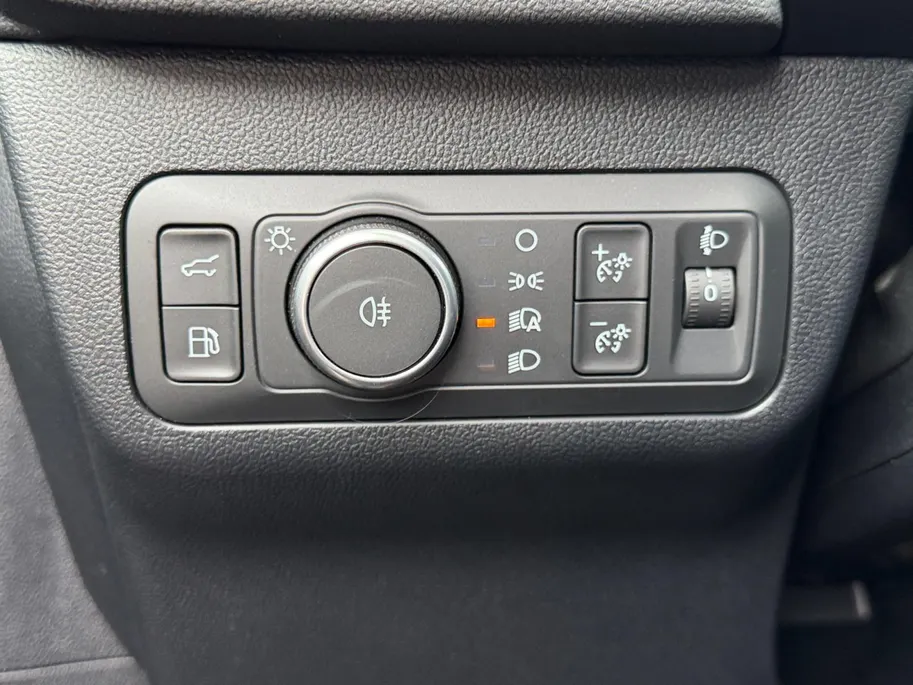 Ford Kuga 2.5 PHEV ST-Line X | Dealer Onderhouden | Garantie tot 11-02-2028 | Pano Dak | 360 Graden Camera | Adapt. Cruise Control | BLISS | Winter Pakket | B&O Audio | Electrische Achterklep