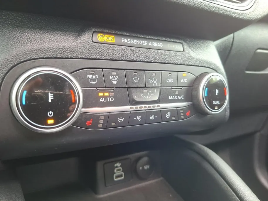 Ford Kuga 2.5 PHEV ST-Line X | Winterpack | Driver assistancepack | Technologypack | El. Trekhaak | Panoramadak | El. Achterklep | All-seasonbanden | 18' Lichtmetaal | Adaptive Cruisecontrol | BLIS | Matrix Ledkoplampen | Head-up Display |