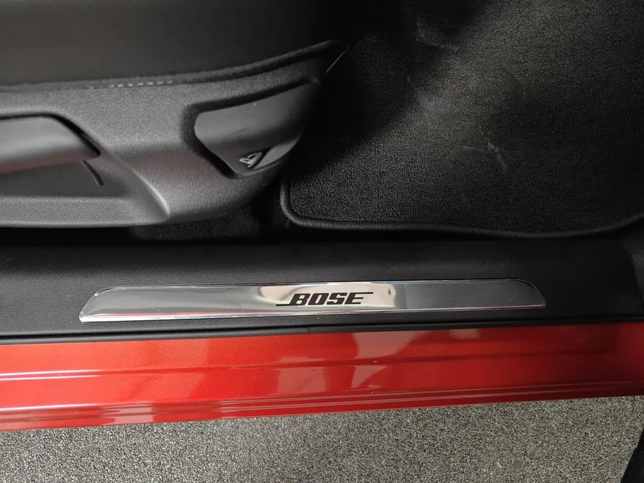 Renault Kadjar 1.2 TCe Bose NAVI AIRCO CAMERA 360 PARKEERSENSOREN BOSE GELUIDSSYSTEEM LM VELGEN HOGE INSTAP KEYLESS ENTRY DEALER ONDERHOUDEN