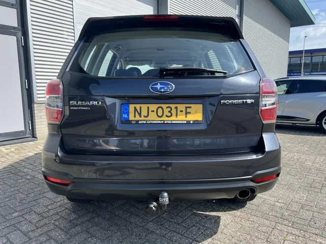 Subaru Forester 2.0 Comfort Automaat | All Season Banden | Trekhaak | Lederen Bekleding | Verwarmde Voorstoelen