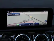 Mercedes-Benz A-Klasse 250 e Star Edition AMG Line Plus l Trekhaak l Panoramadak l Memory