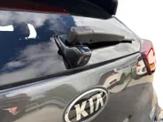 Kia e-Niro DynamicPlusLine 64 kWh | *1E EIGENAAR | FABRIEKSGARANTIE | SCHUIF- KANTELDAK | APPLE CARPLAY/ ANDROID AUTO | NAVI | CAMERA | STUUR/ STOELVERWARMING | STOF/ LEDER | ETC…