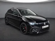 Volkswagen Golf 1.5 eHybrid 272pk GTE · Panoramadak · 360 Camera · Wegklapbare Trekhaak · Stoel &-Stuurverwarming · Dodehoeksensoren · 19'' Inch · Garantie t/m 13-08-2030 of 100.000km