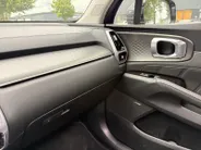 Kia Sorento 1.6 T-GDI Plug-in Hybrid 4WD Edition 7p. | Dealer onderhouden | Trekhaak | Apple Carplay / Android Auto | Navigatiesysteem | Elektrisch Schuif / Kanteldak | Head-up Display |  Elektrisch Verstelbare Voorstoelen | Bestuurdersstoel Met geheugen | Stoelverwa